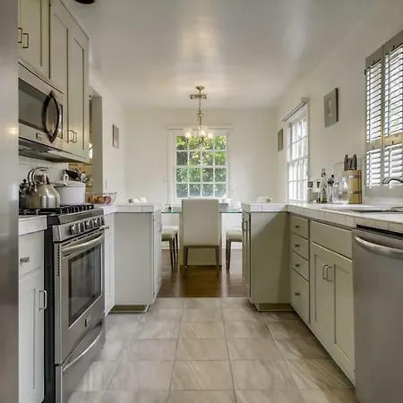 A Touch Of Cape Cod In West Hollywood Vila Los Angeles Exterior foto